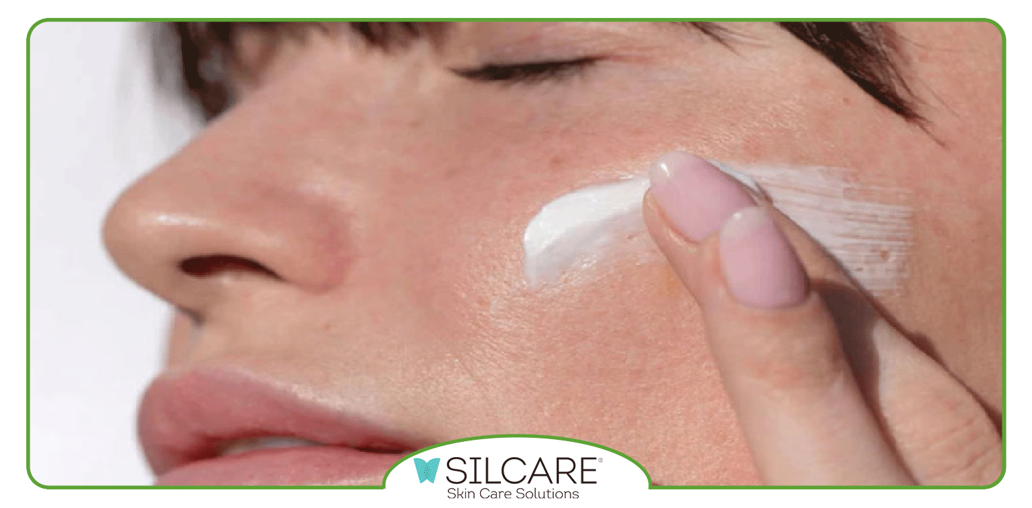 فواید استفاده از کرم مرطوب کننده پوست چرب چیست؟