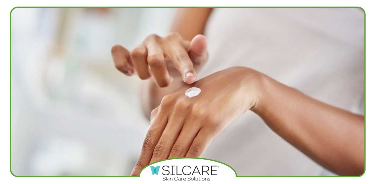 درمان خشکی و ترک پوست دست با کرم های مرطوب کننده سیلکر