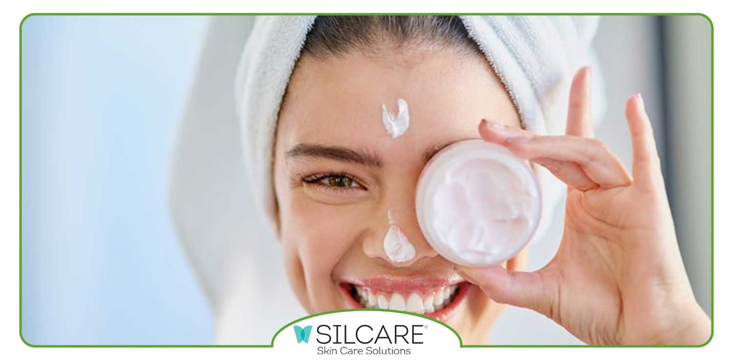 بهترین کرم آبرسان و روشن کننده پوست