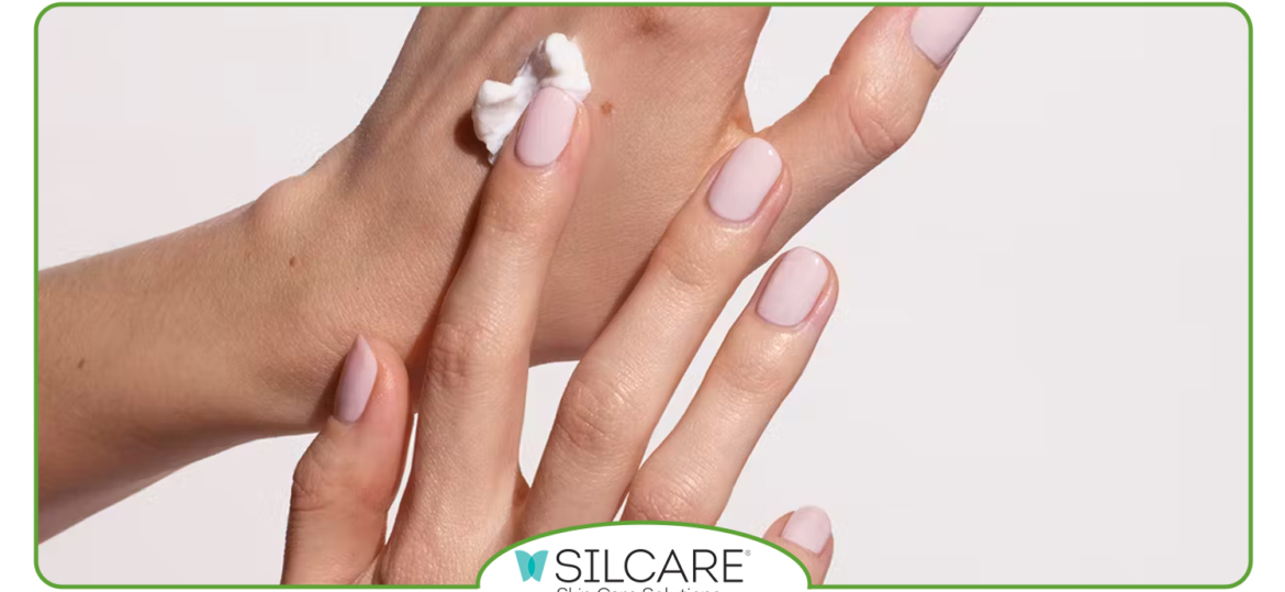 آموزش استفاده از لوسیون دست و ناخن سیلکر برای مراقبت روزانه