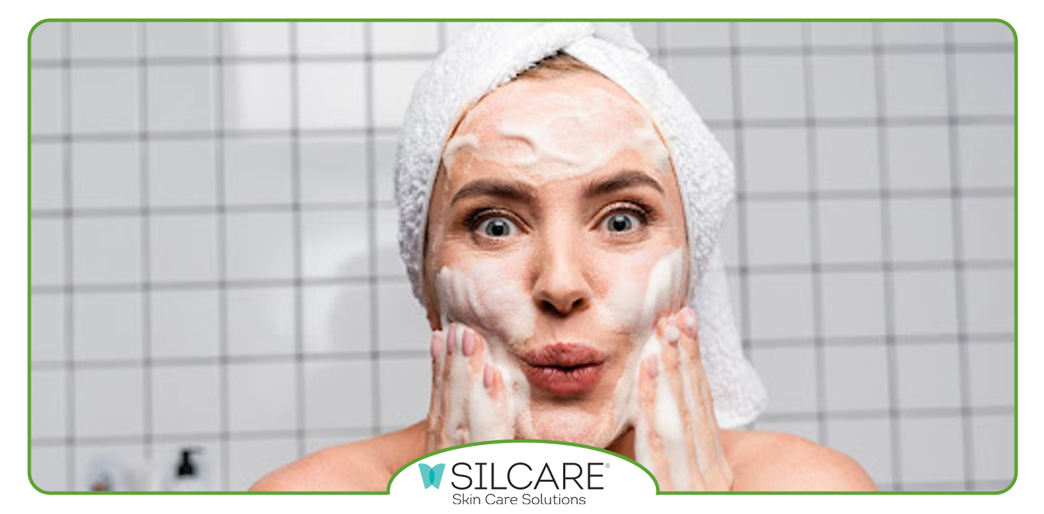 بهترین ژل شست و شوی پوست چرب سیلکر